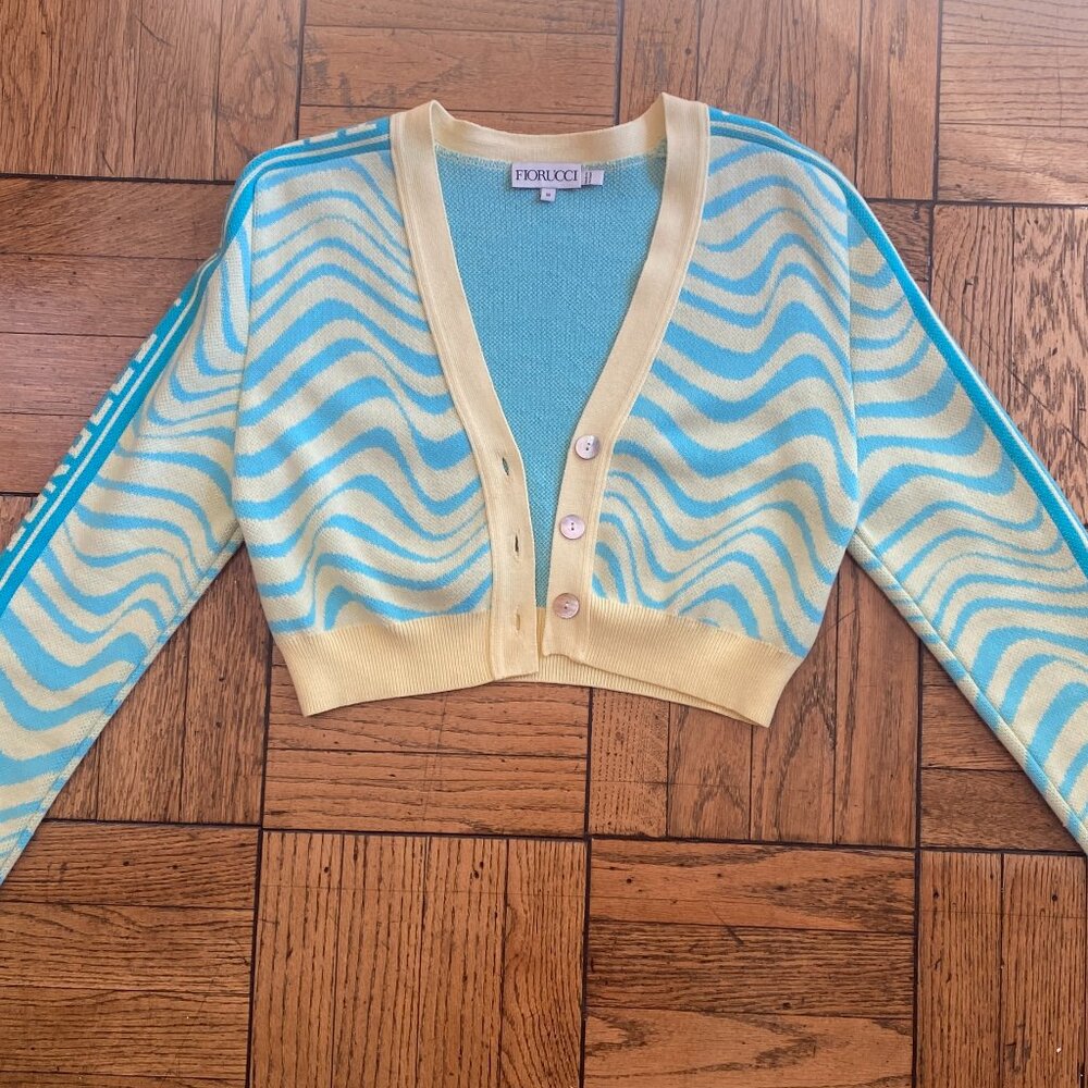 Fiorucci Cropped Sweater Cardigan size M